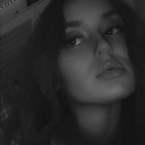 Meet your Posher, Talya